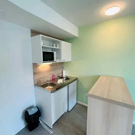 We Live In R - 303 Appartement *